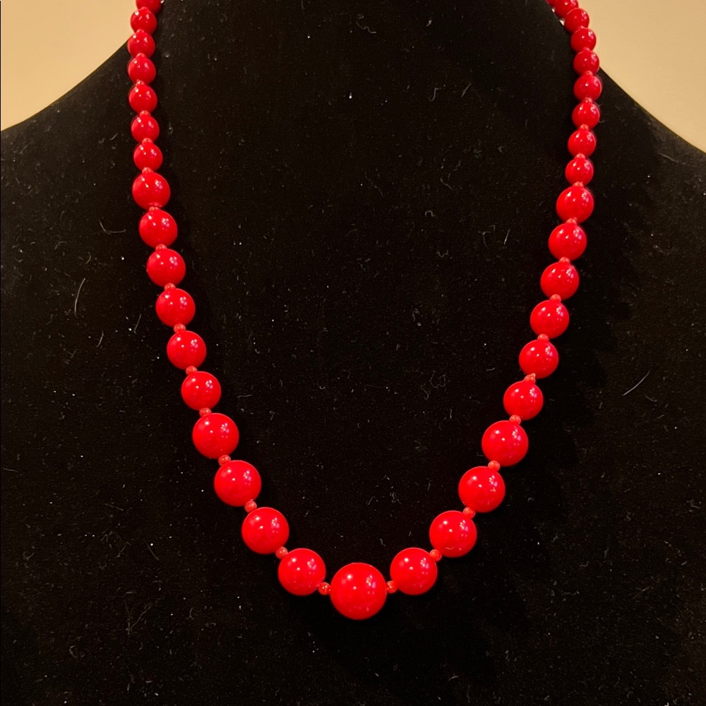 Elegant Red Beaded Necklace